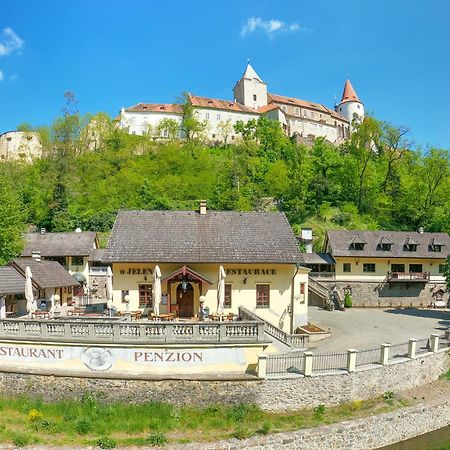 Resort U Jelena Křivoklát エクステリア 写真